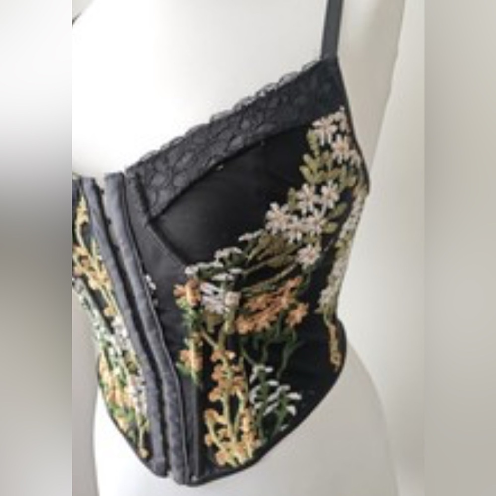 Lot of 5 Y2K Aesthetic Lace Bustier Tops & Floral Corset shorts